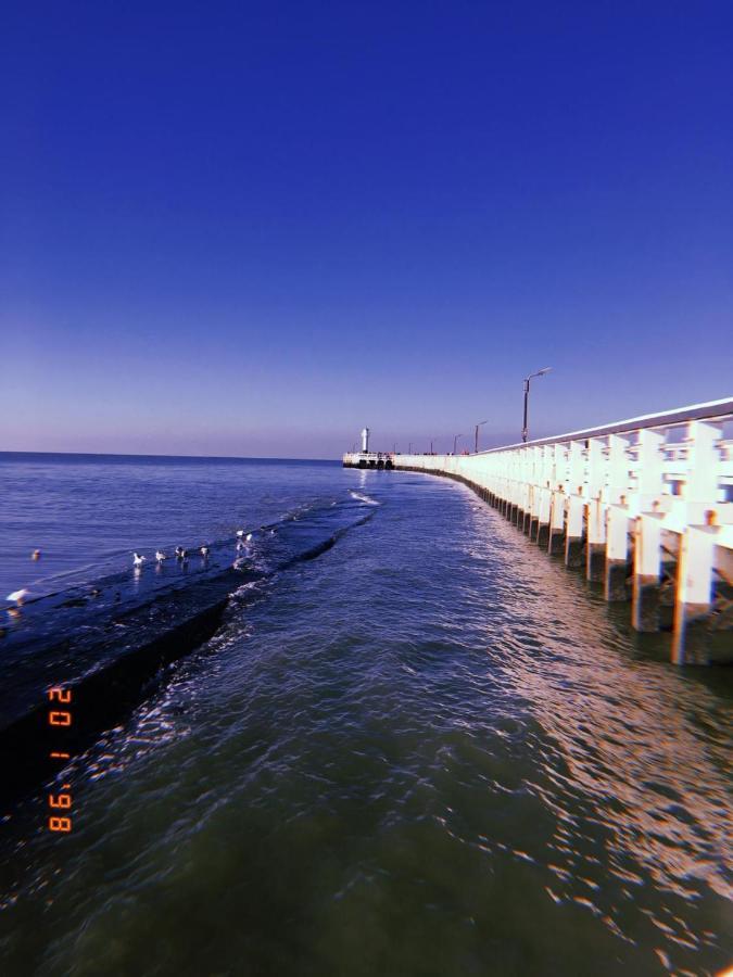 Une Pause...Quelque Part Nieuwpoort Eksteriør billede